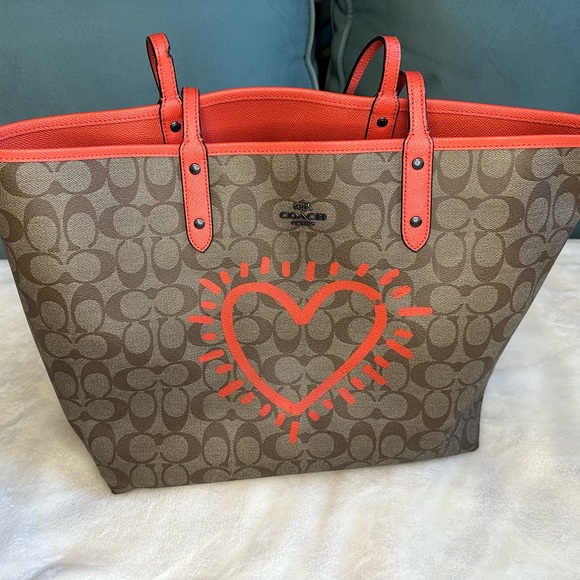 Coach x Keith Haring Signature Reversible City Tote Khaki Saddle Bag Orange - Picture 3 of 11
